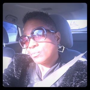 Meet your Posher, Dietra